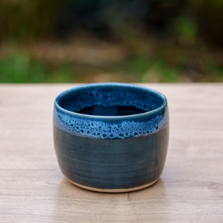 Pot bleu nuit et écume