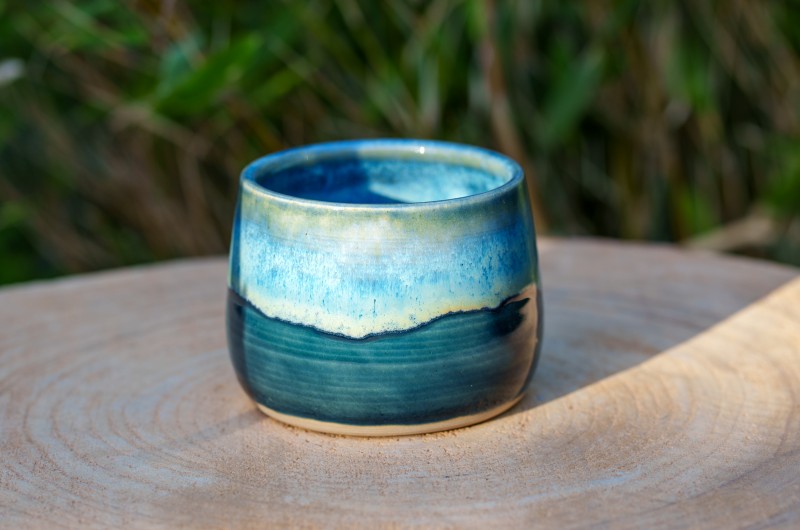 Pot gris et bleu