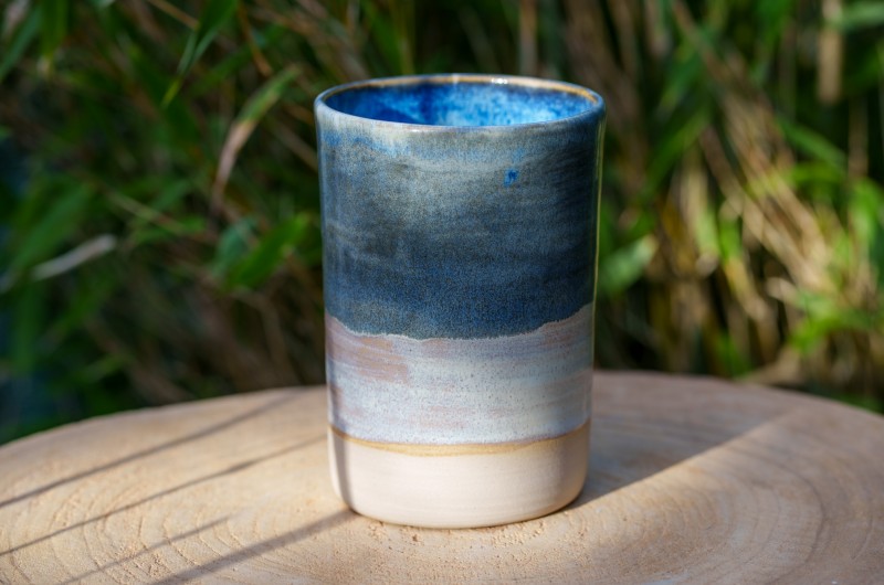 Vase bleu et beige