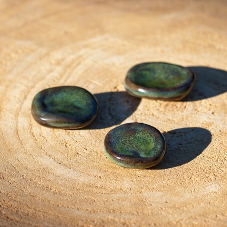 Worry Stone en céramique - vert émeraude