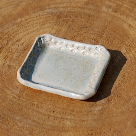 Coupelle carrée frise aztèque