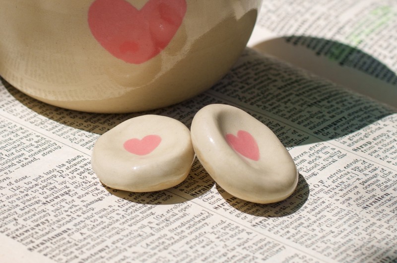 Worry Stone en céramique - Coeur rose