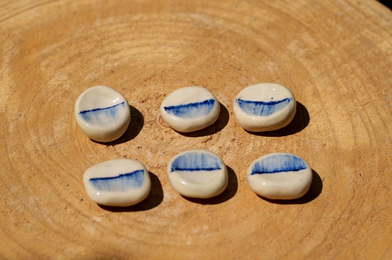 Worry Stone bicolore en céramique bleu