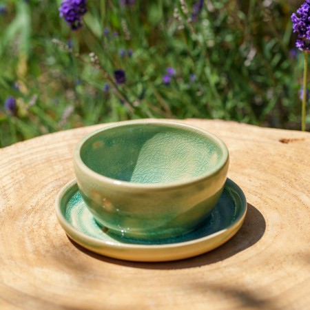 Cache-pot vert avec soucoupe intégrée