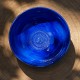 Bol à salade en céramique bleu avec gratte-ail intégré