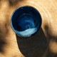 Tasse à rayures bleue