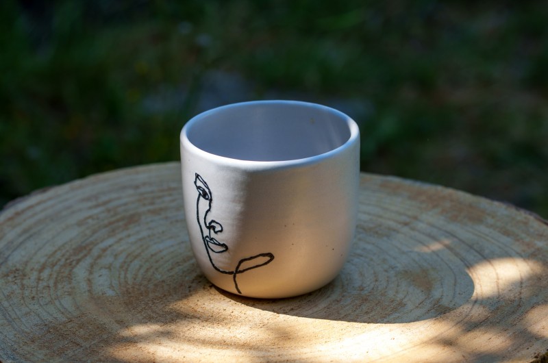 Pot blanc Visage femme