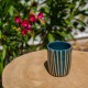 Tasse à rayures bleu canard