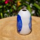 Vase blanc et bleu