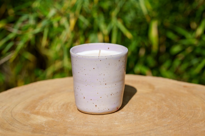 Bougie artisanale senteur Fleur de coton - Violet