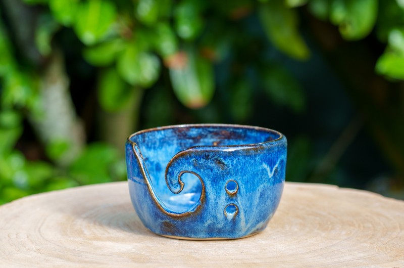 Bol à tricot bleu