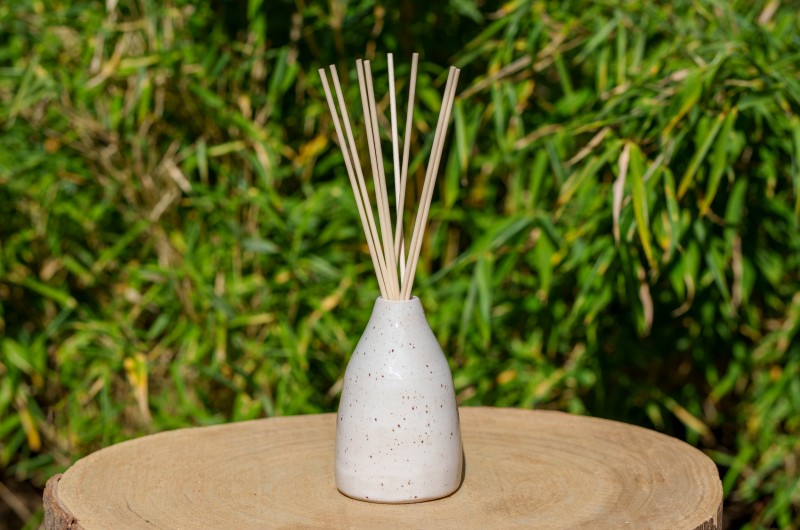 Diffuseur de parfum blanc en céramique
