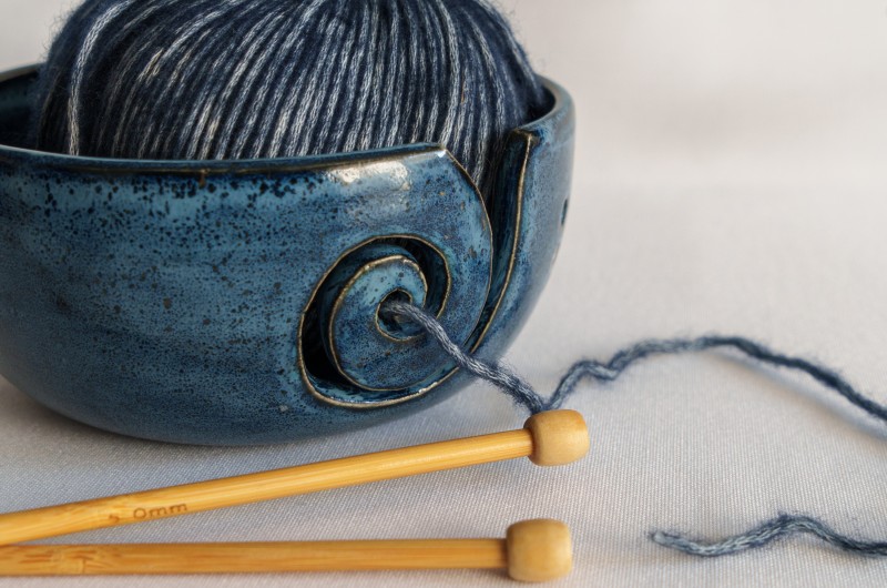 Bol à tricot bleu