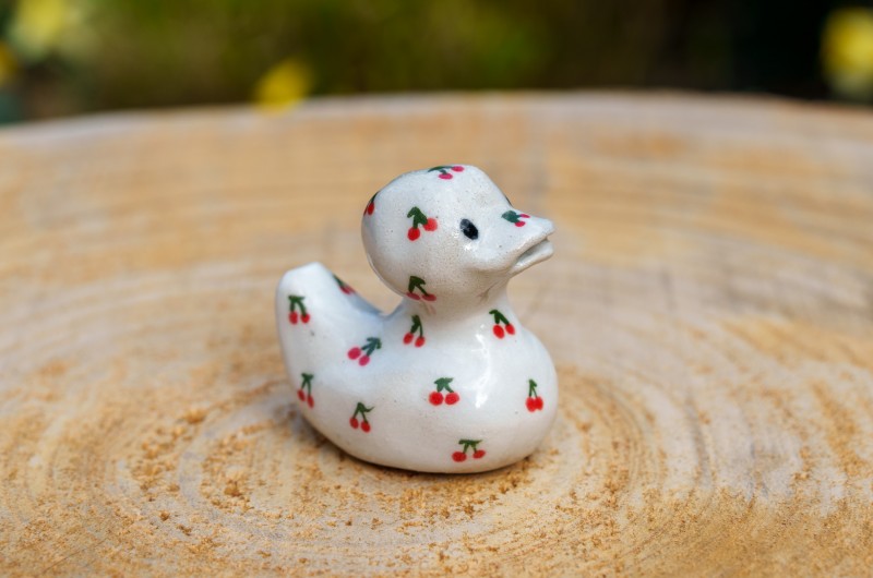Canard en céramique Fait Main - Motif Cerises