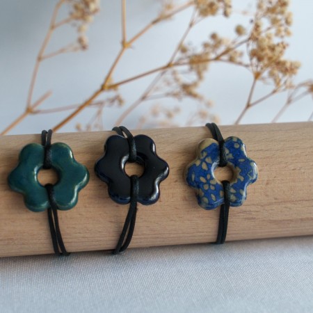 Bracelet fleur en céramique