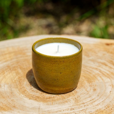 Petit gobelet vert olive