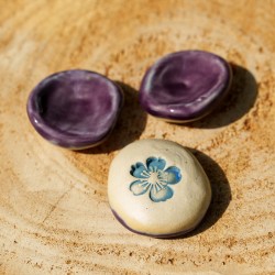 Worry stone Fleur violette