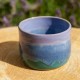 Pot violet et bleu
