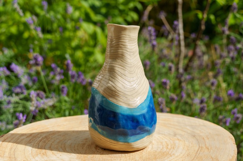 Vase bleu et beige