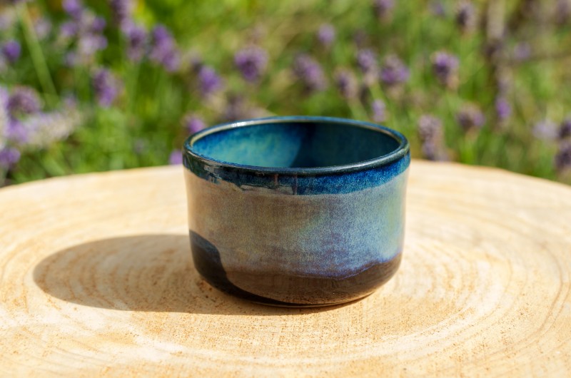 Pot  droit noir et bleu